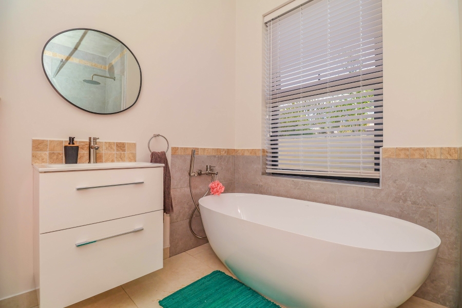 3 Bedroom Property for Sale in The Hill Western Cape